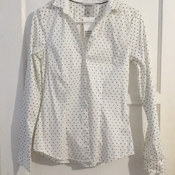 H&M Tops - Printed button up